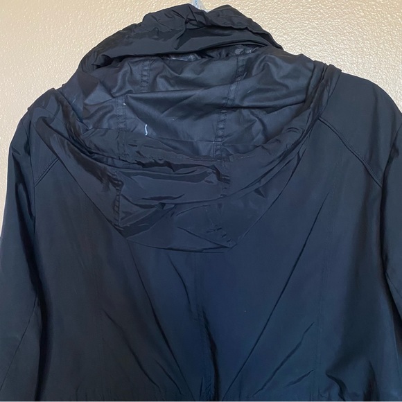 Cole Haan Signature rain jacket 3/4 length. - Picture 4 of 11